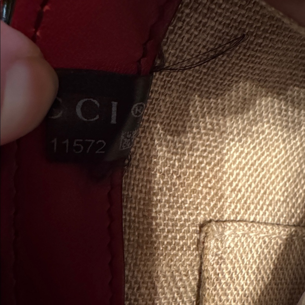 Authentic Gucci Red Leather Emily Bag - Picture 8 of 11